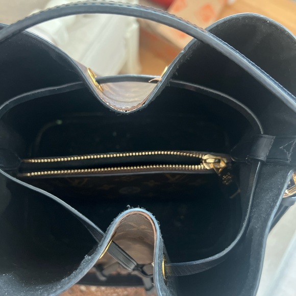 Brown Monogram Women's Bag- used condition - Picture 9 of 9